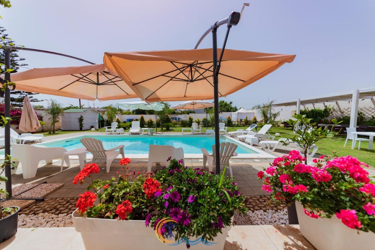 Villa Leonardo San Foca - Room, Pool & Restaurant Kültér fotó