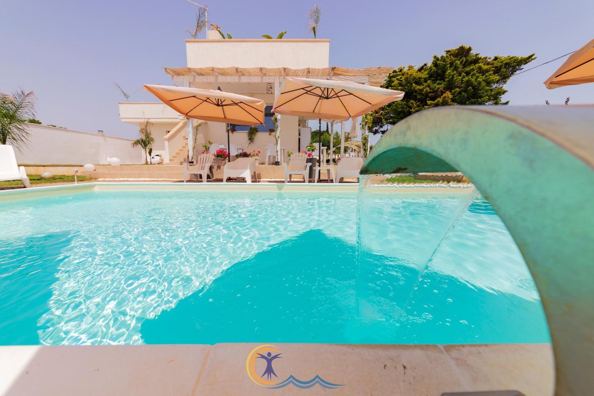 Villa Leonardo San Foca - Room, Pool & Restaurant Kültér fotó