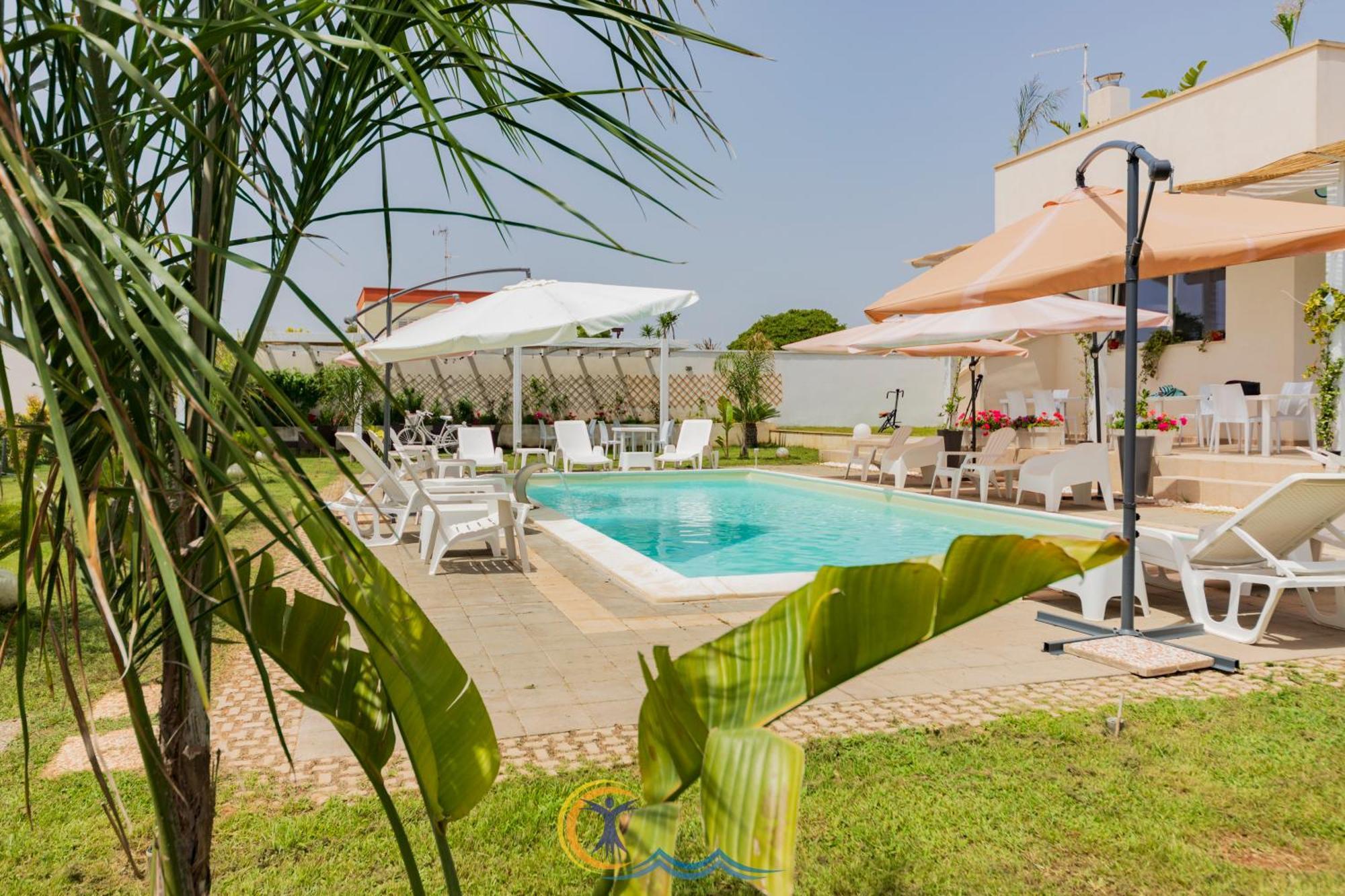 Villa Leonardo San Foca - Room, Pool & Restaurant Kültér fotó